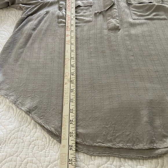 Torrid Lace Up Blouse Gray 3/4 Sleeves With Roll Tabs Lightweight Plus Size 0 - Picture 12 of 12